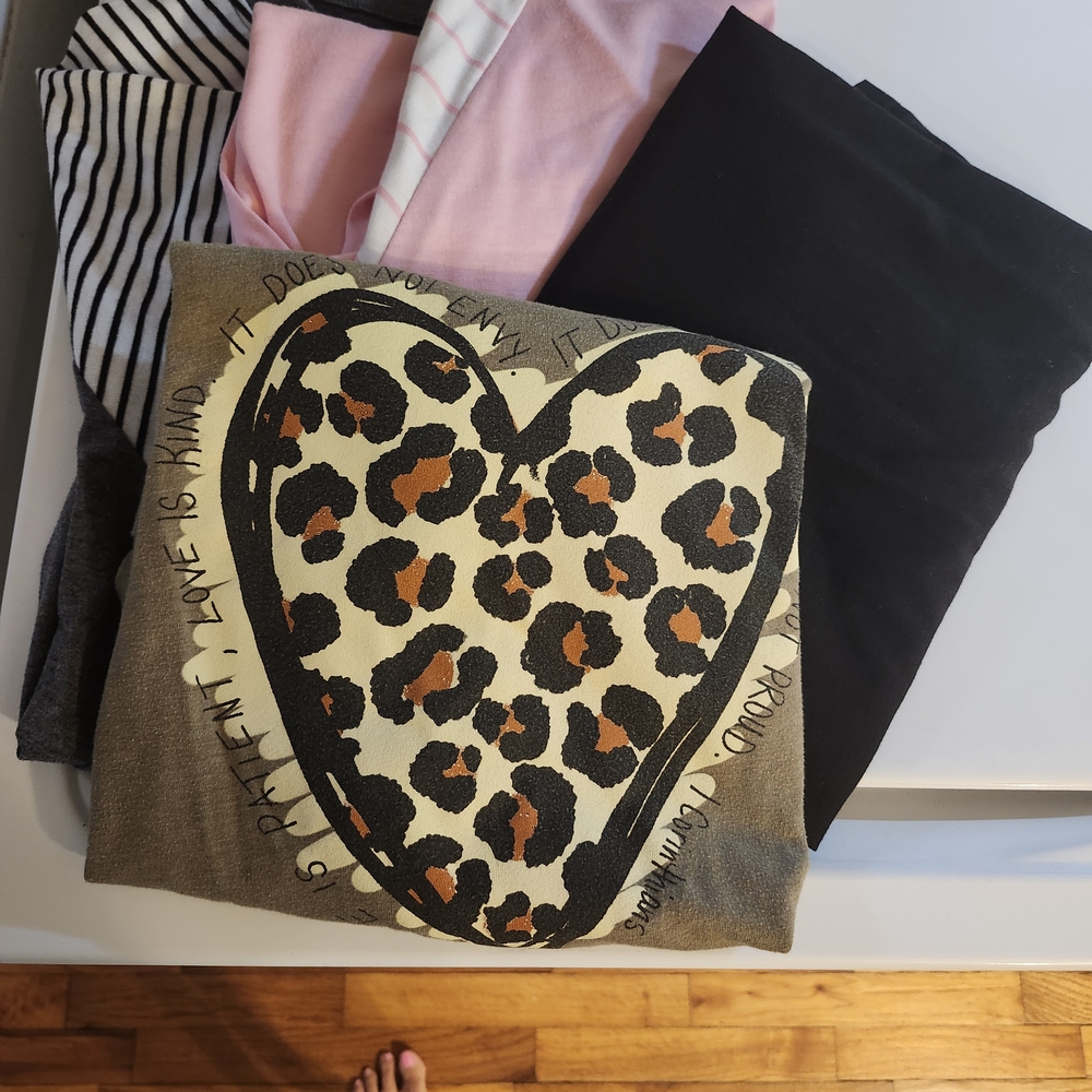 Bundle (4) Comfy Ld's Tees
